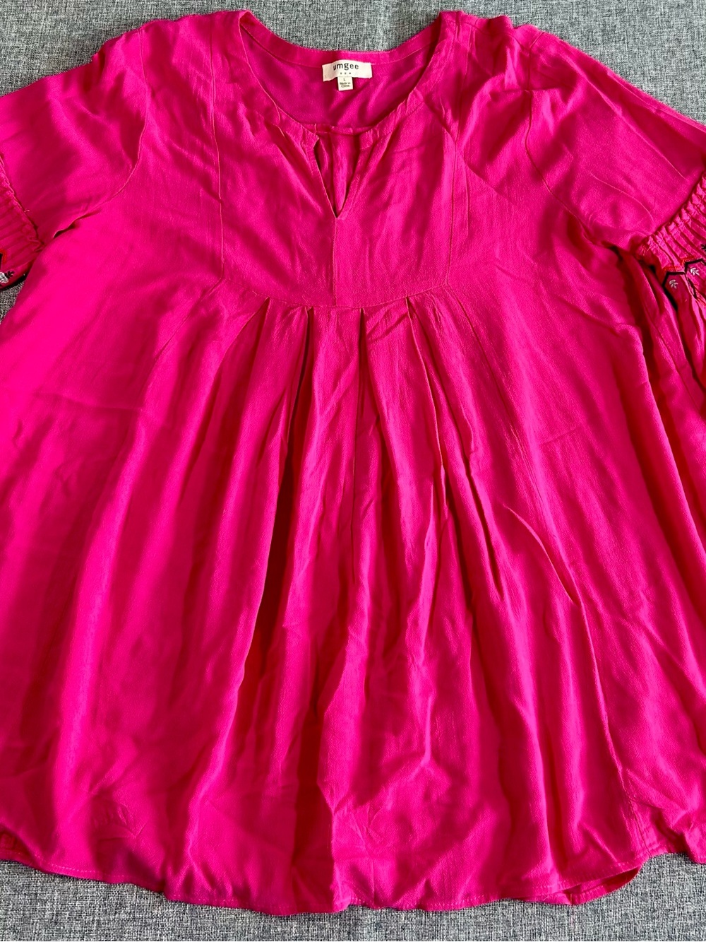 Umgee Fuchsia Split-Neck Pleated Top